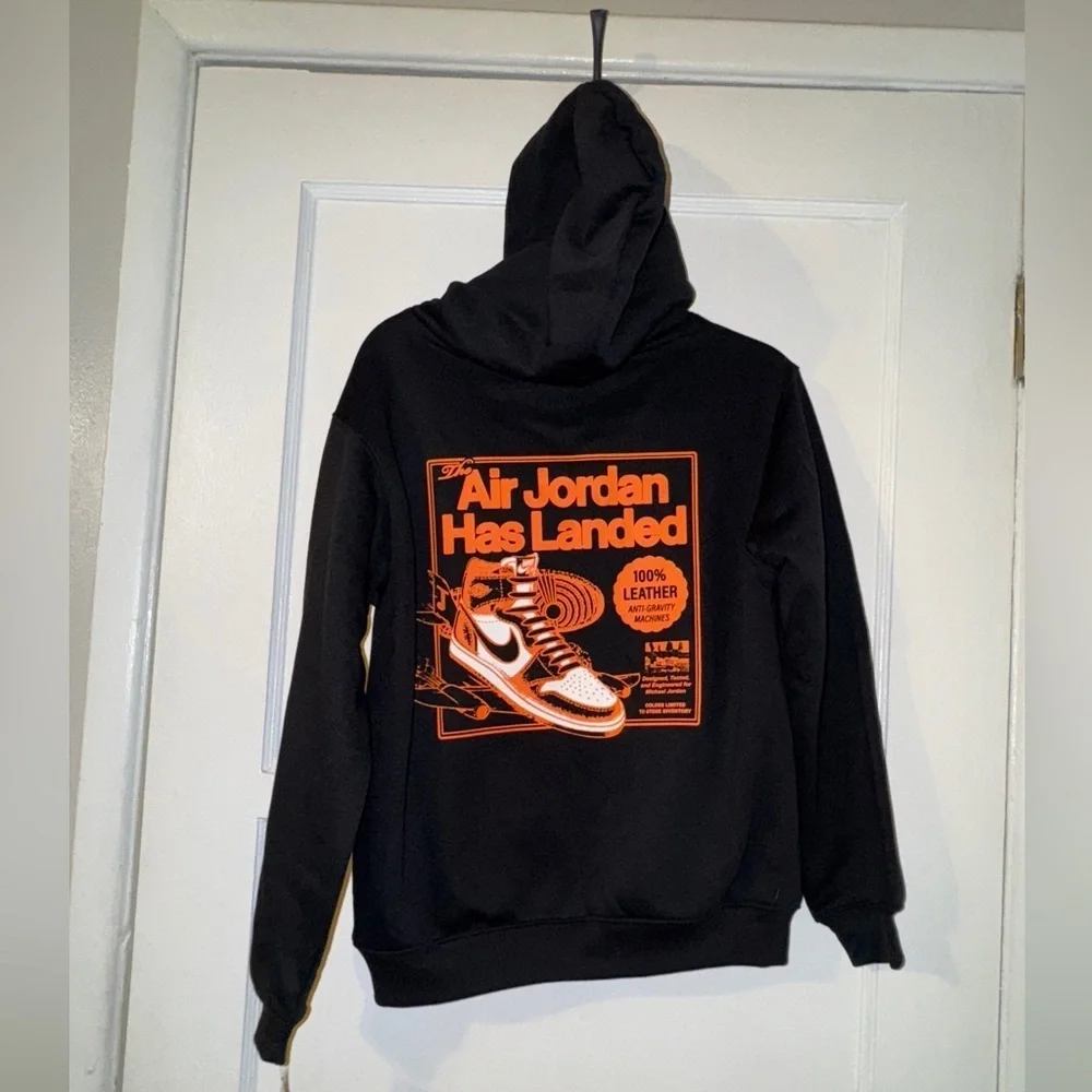 Boys Nike Jordan Hoodie NWT Sz M retail $55